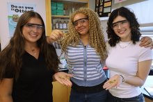 UC Students' Golden Discovery in Chemistry UC Students' Golden Discovery in Chemistry