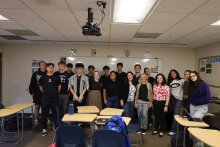 US Students Analyze Data with Industry Experts US Students Analyze Data with Industry Experts