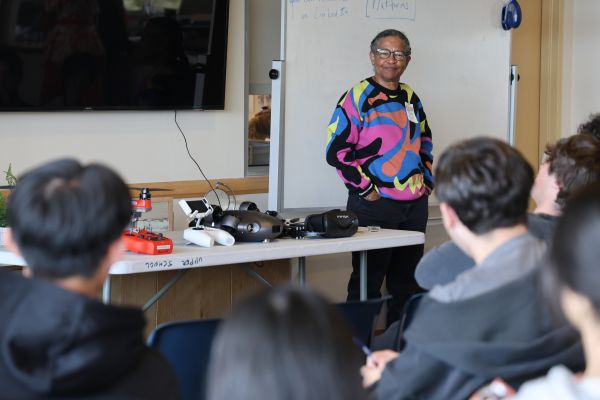 STEM Visionaries Visit Upper Campus Students